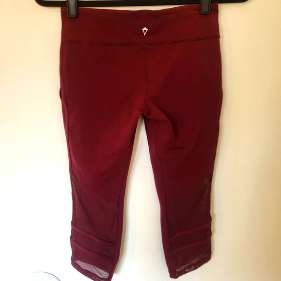 EUC Ivivva lululemon Mesh With Grace Crop Leggings Maroon Burgundy Red Size 14 - Picture 4 of 12